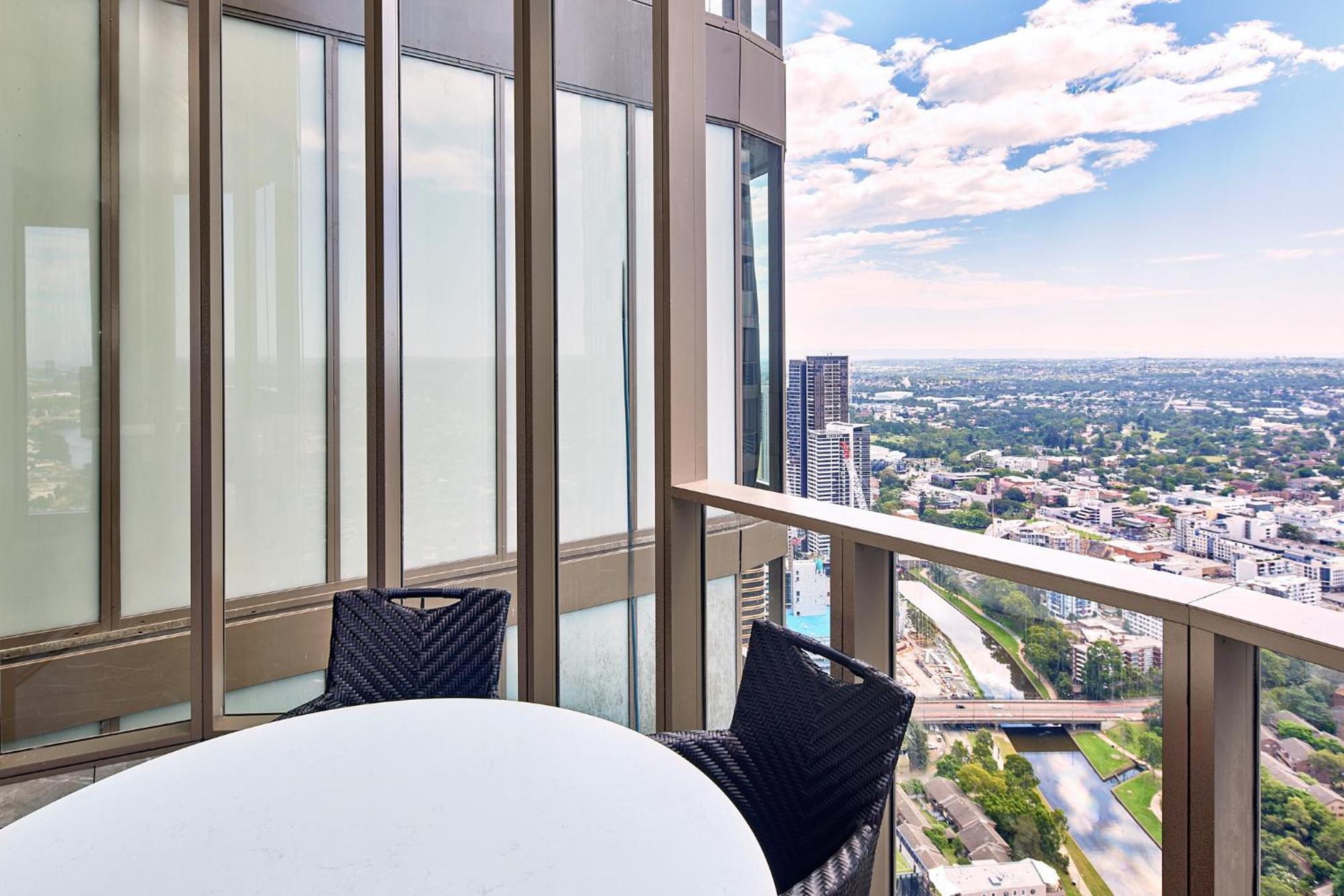 Meriton Suites George Street, Parramatta Sydney Exterior photo